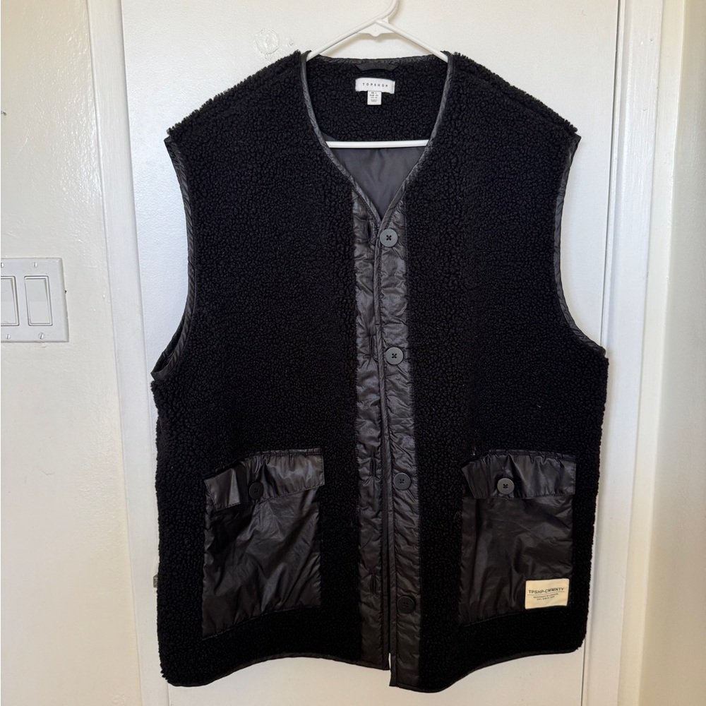 TopShop Fleece Black Vest. Size UK Large or US 12.